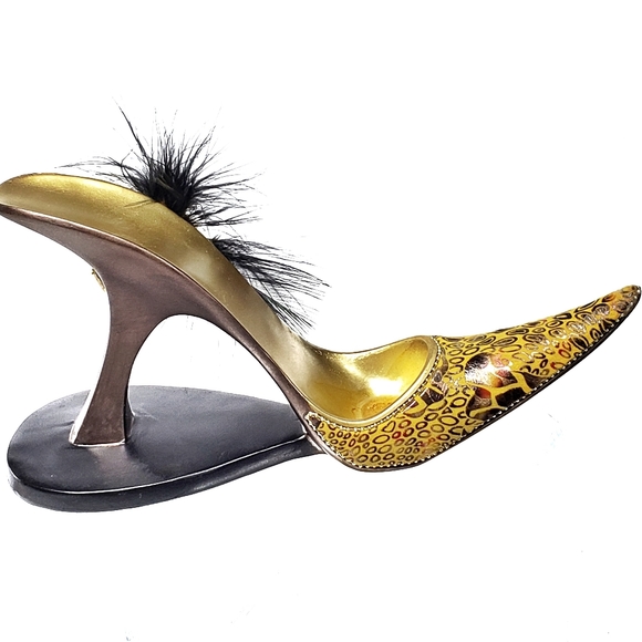 Mark Roberts High Heel Wine Bottle Holder